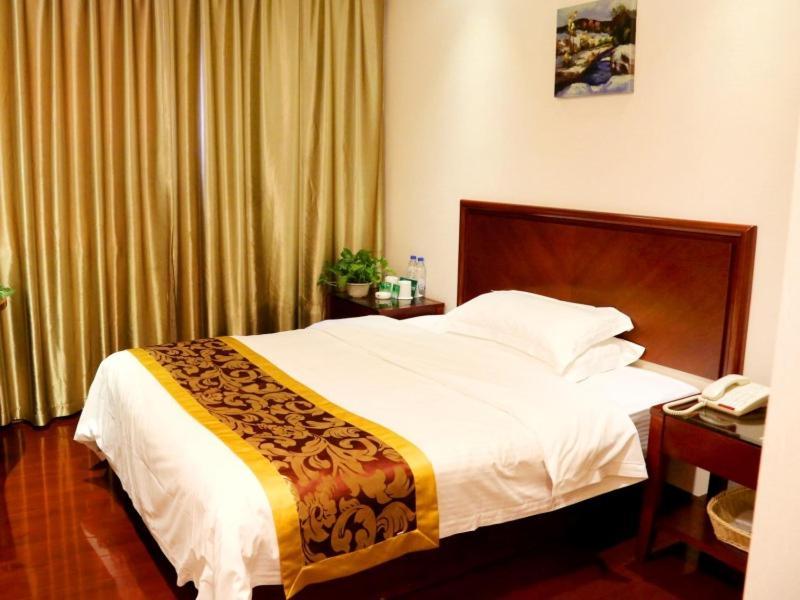 Greentree Inn Guiyang Court Street West Zhongshan Road Subway Station Business Hotel Kültér fotó