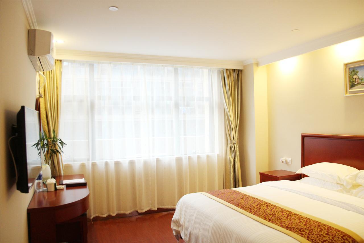 Greentree Inn Guiyang Court Street West Zhongshan Road Subway Station Business Hotel Kültér fotó