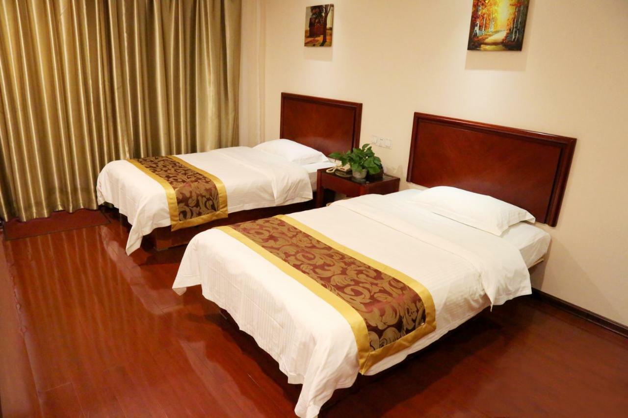 Greentree Inn Guiyang Court Street West Zhongshan Road Subway Station Business Hotel Kültér fotó