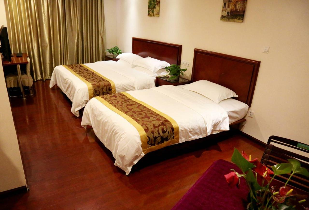Greentree Inn Guiyang Court Street West Zhongshan Road Subway Station Business Hotel Kültér fotó