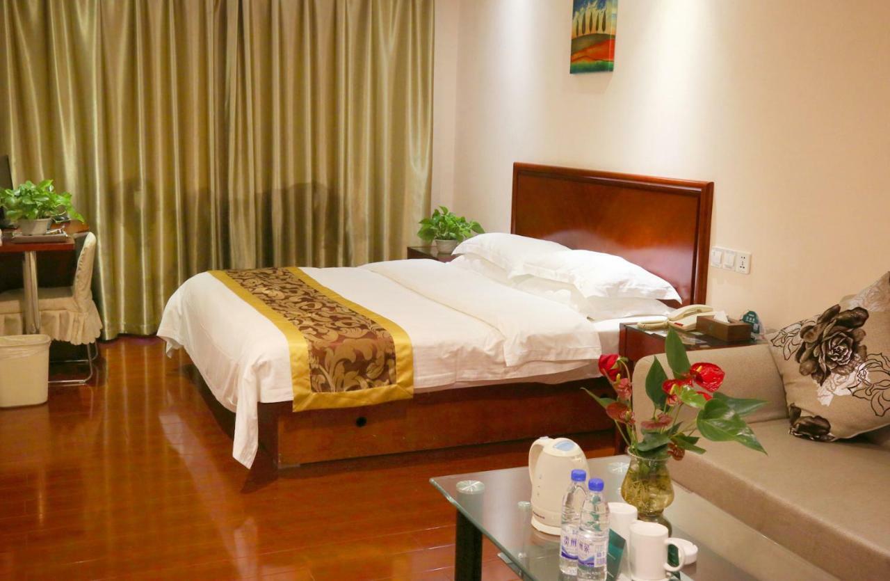 Greentree Inn Guiyang Court Street West Zhongshan Road Subway Station Business Hotel Kültér fotó
