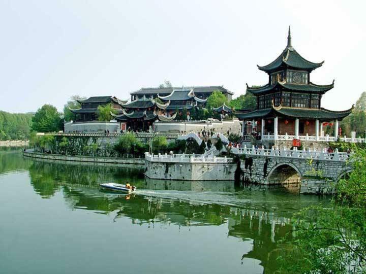 Greentree Inn Guiyang Court Street West Zhongshan Road Subway Station Business Hotel Kültér fotó